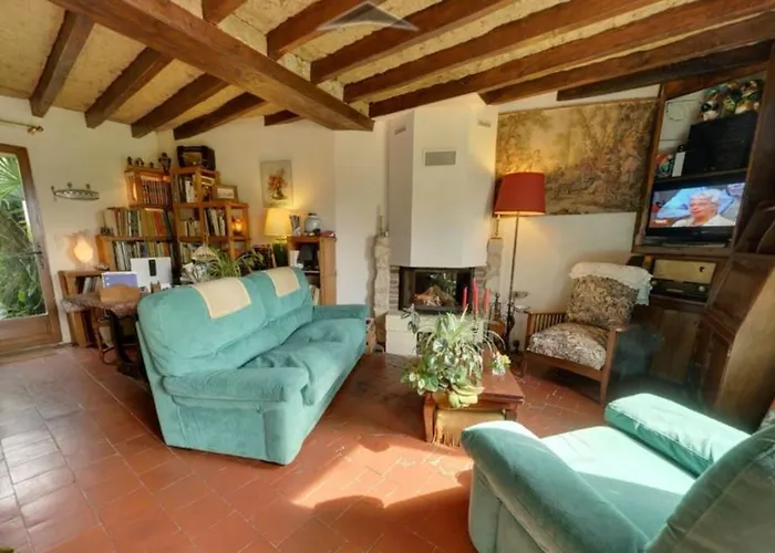 De La Galaisiere 度假居 Préaux