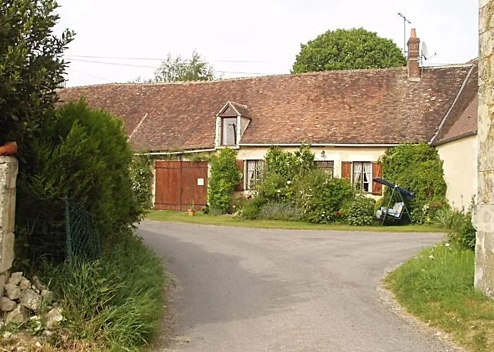 De La Galaisiere 度假居 Préaux