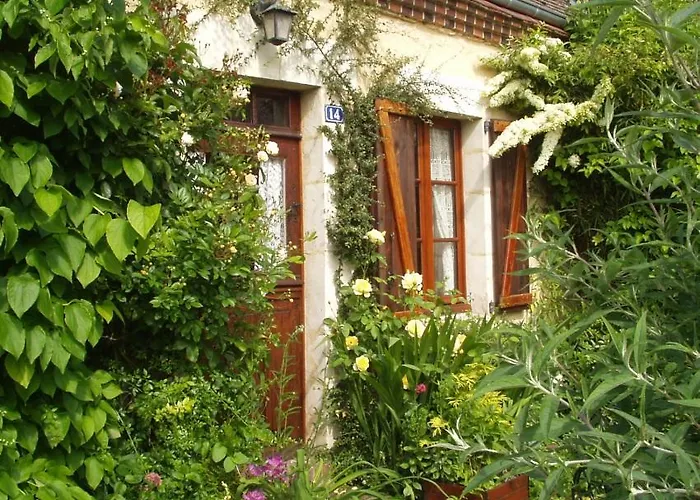 De La Galaisiere 度假居 Préaux